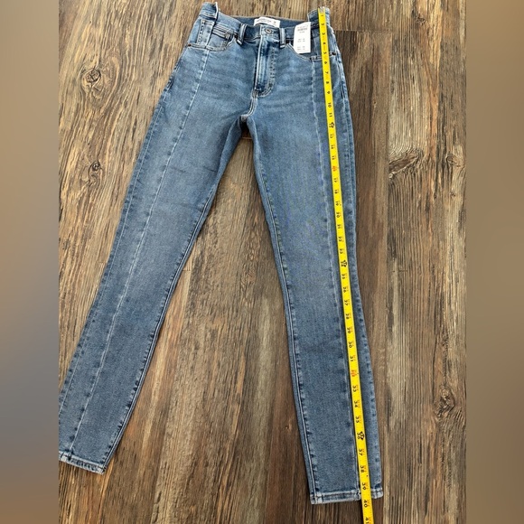 Abercrombie & Fitch Super Skinny Ankle High Rise Jeans Womens 26/2L Blue Denim - Picture 4 of 13